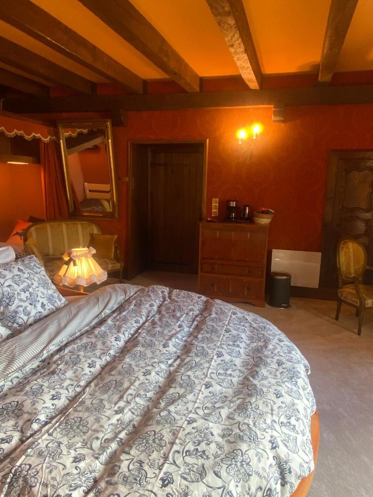 L'Oree Des Bois Courpiere Ngoại thất bức ảnh